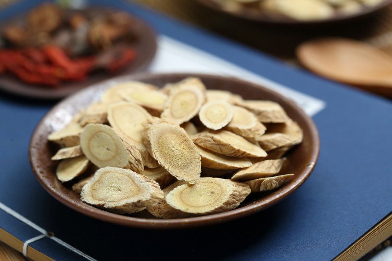 Astragalus, a planta da longevidade.